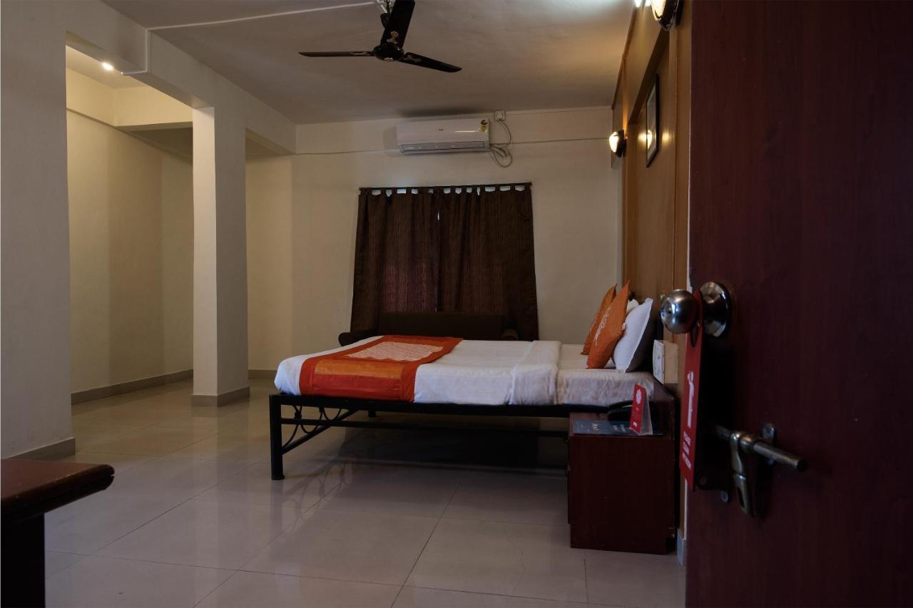 Oyo 1065 Hotel Hmr Royal Inn 浦那 外观 照片