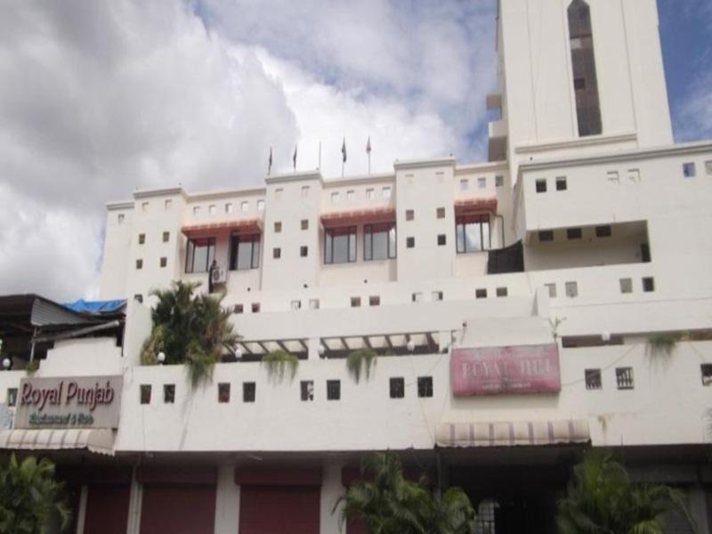 Oyo 1065 Hotel Hmr Royal Inn 浦那 外观 照片